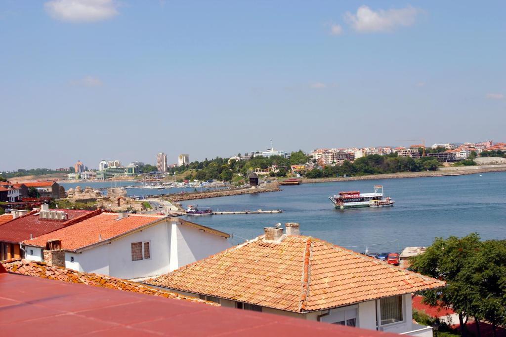 Trinity Sea Residence Nessebar Esterno foto